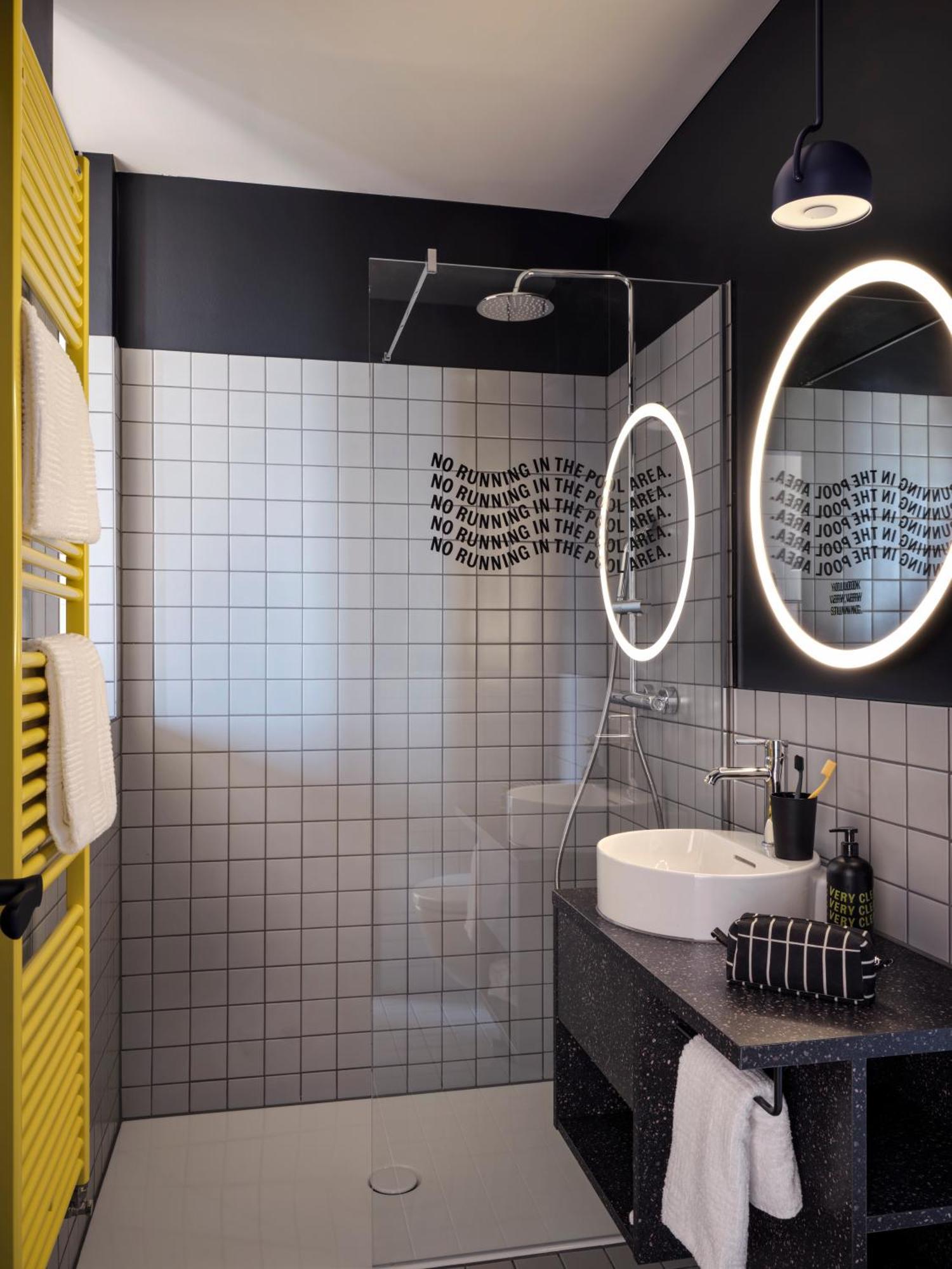 Stayery Guetersloh Hauptbahnhof Room photo